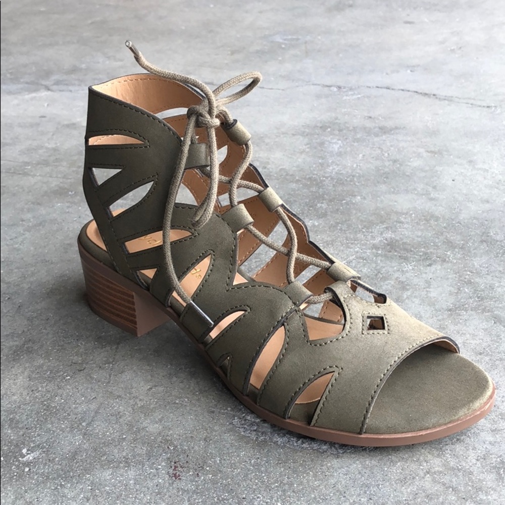 City Classified Women’s Low Heel Sandals Khaki